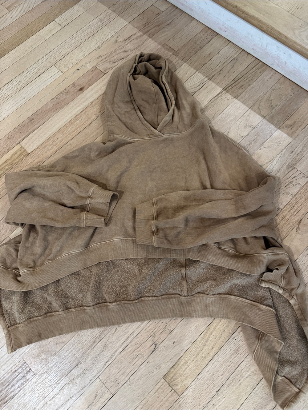Krista Larson Relaxed oversized baggy cropped Hooded Pullover Sweatshirt in Tan